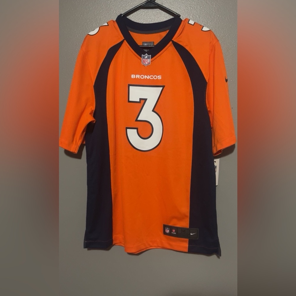 New with tags Russell wilson Broncos jersey